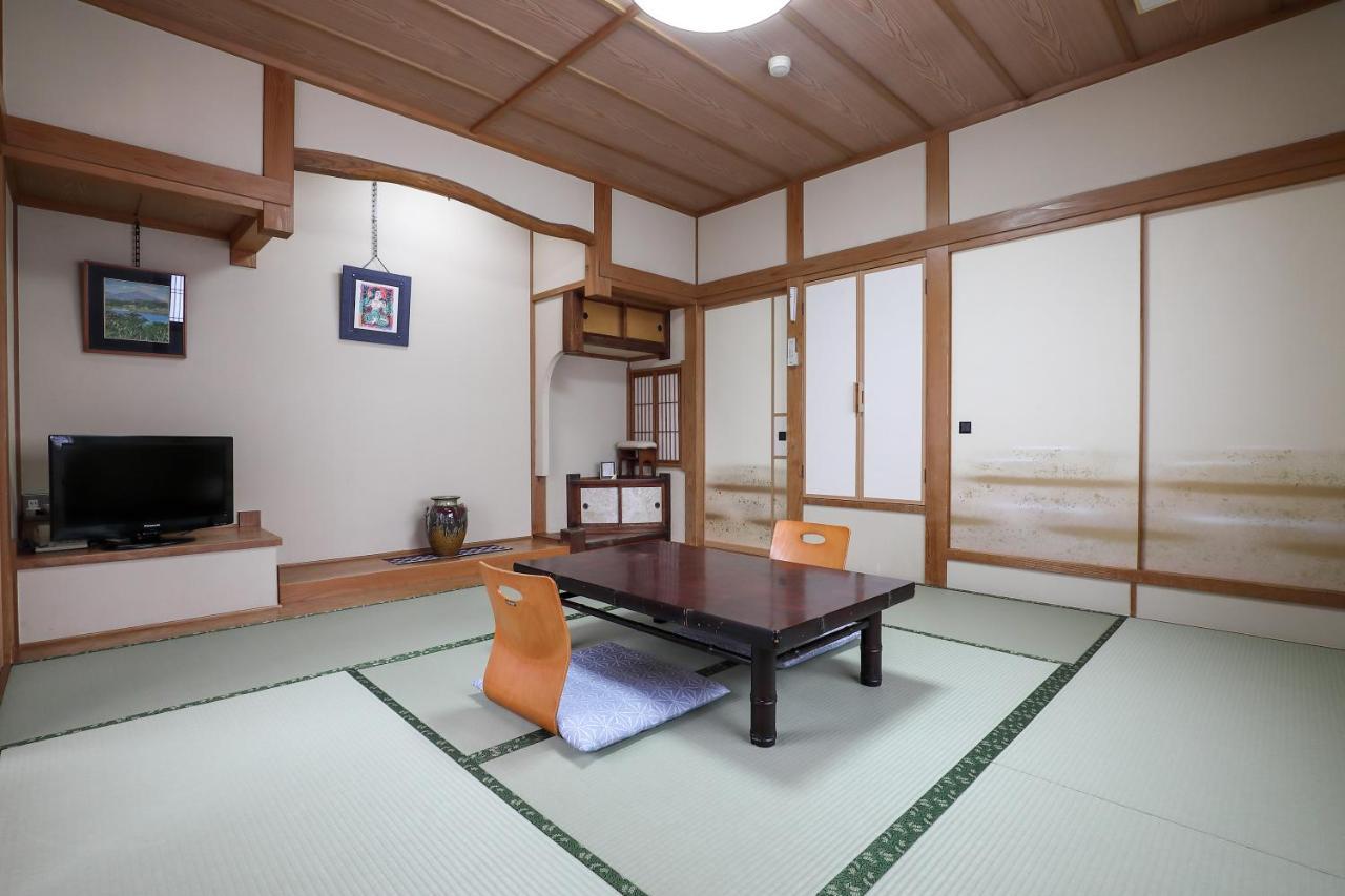 Tsukasaya Ryokan Tsuruoka Dış mekan fotoğraf