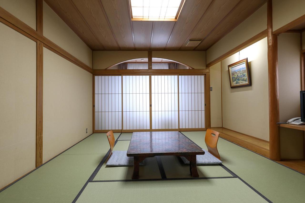 Tsukasaya Ryokan Tsuruoka Dış mekan fotoğraf